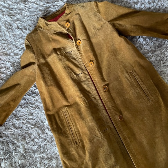 Suede coat - Picture 8 of 12